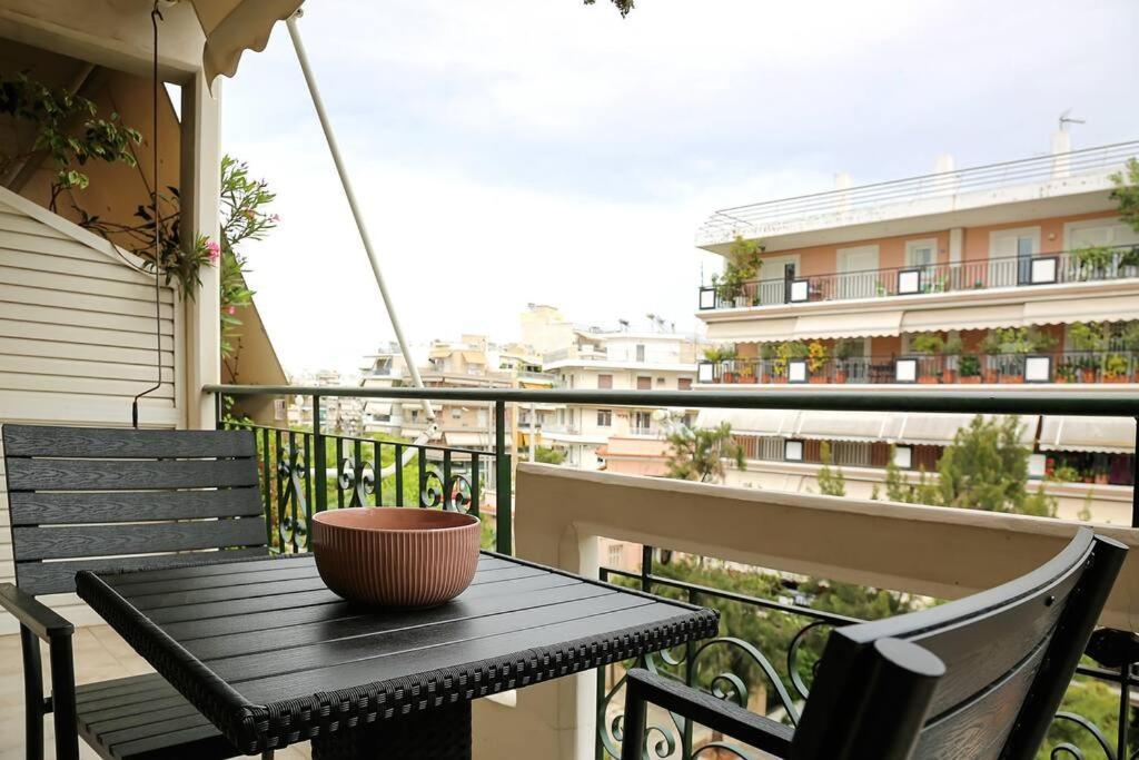 Charming Apartment Near Center Athen Exterior foto