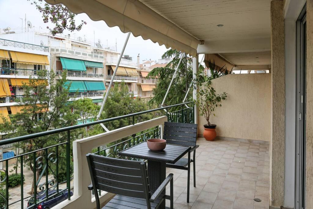 Charming Apartment Near Center Athen Exterior foto